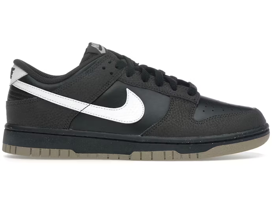 Nike Dunk Low Velvet Brown
